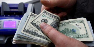 Trump moderado, progresso fiscal e comprometimento do BC fazem o dólar cair