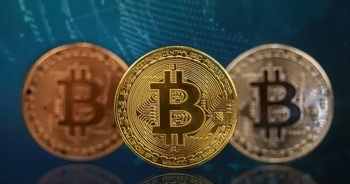 Bitcoin (BTC) recua para 95 mil dólares, impulsionado pelo otimismo com o setor tecnológico chinês e a competição com os Estados Unidos
