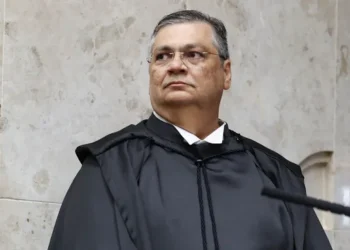 Dino solicita ao TCU que apresente um relatório sobre as Emendas do PIX