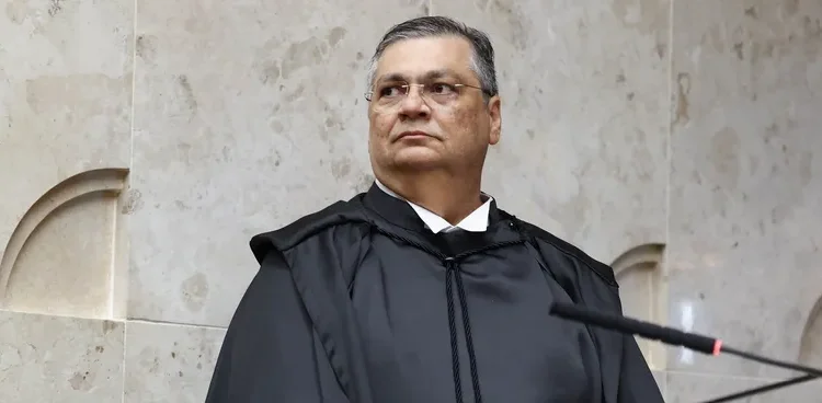 Dino solicita ao TCU que apresente um relatório sobre as Emendas do PIX