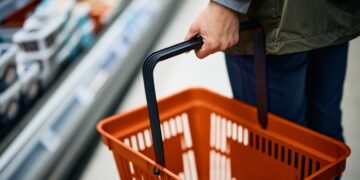 IPCA-15 de fevereiro acelera e vai a 1,23%; prévia da inflação acumulada de 12 meses sobe para 4,96%