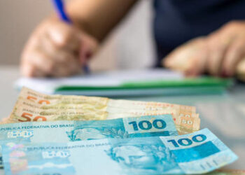 A procura por crédito no Brasil diminui 7% em 2024, de acordo com um estudo