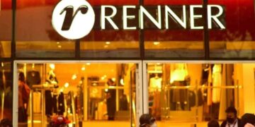 Renner (LREN3) pretende alocar R$ 850 milhões em investimentos em 2025