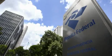 Declaração Imposto de Renda 2025: empresas e bancos têm até sexta para enviar comprovantes