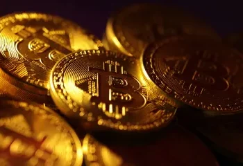Recuo do Bitcoin protege os traders de uma queda para os 70 mil dólares