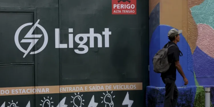 A Aneel está monitorando a discussão sobre a situação financeira das distribuidoras de energia