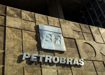 Petrobras elucida mercado acerca de sua participação na Braskem