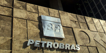 Petrobras elucida mercado acerca de sua participação na Braskem