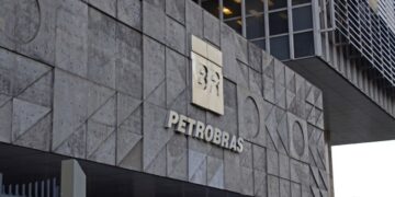 Petrobras (PETR4): UBS BB diminui a meta de preço, mas mantém a recomendação de compra