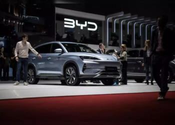 BYD ultrapassa Tesla e alcança vendas de US$ 107 bi em 2024