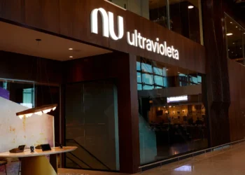 Nova exigência de aporte financeiro pode afetar clientes do Nubank