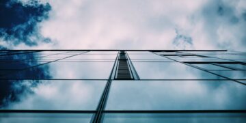 IRDM11 paga dividendos equivalentes a 117,52% do CDI e vê seu lucro aumentar 12%