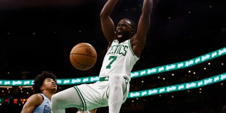 A aquisição é o maior acordo da NBA de todos os tempos, superando o impacto de avaliação de US$ 4 bilhões quando Mat Ishbia fechou um acordo para o Phoenix Suns no final de 2022