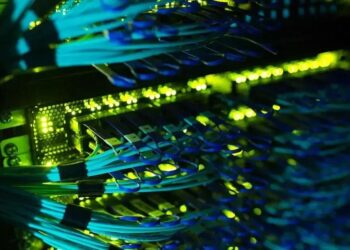 A demanda por data centers na Ásia deve crescer 32% ao ano até 2028 (Foto: Andrey Rudakov/Bloomberg)