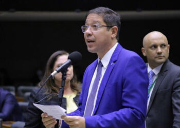 “Vamos investigar cada centavo”, afirma Altineu Côrtes acerca do contrato da COP30