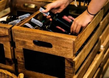 As exportações de vinho cresceram no país, alcançando US$ 933 milhões em 2024 (Foto: FreePik)