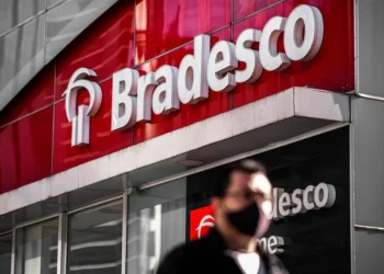 Bradesco (BBDC4) vai desembolsar R$ 2,3 bilhões com JCP