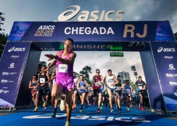 Com presença mais consolidada entre o público que correr com mais de 30 anos, a Asics se move para conquistar a Geração Z com provas como a série de meia-maratonas Golden Run