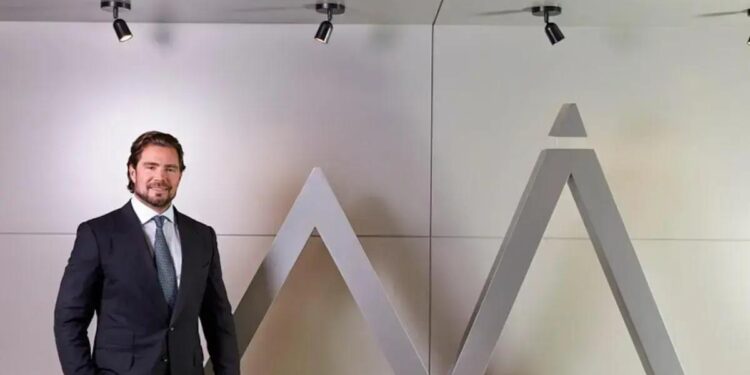 Daniel Vorcaro, do Banco Master, decidiu vender a instituição para o BRB, segundo comunicado ao mercado