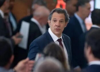 “Disse que gosto da arquitetura do arcabouço fiscal. Que estou confortável com os seus atuais parâmetros. E que defendo reforçá-los com medidas como as do ano passado", disse Haddad, após repercussão negativa de suas falas