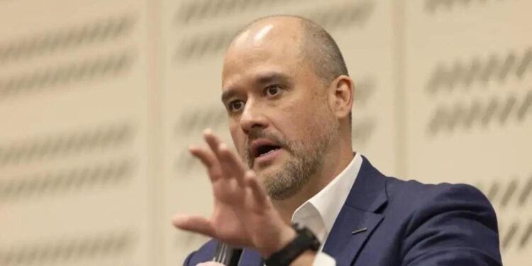 “Estou aberto à Honda ou a outros parceiros, desde que esses parceiros estejam nos ajudando a conduzir a visão do negócio”, disse Ivan Espinosa, que assume seu novo cargo em 1º de abril.
