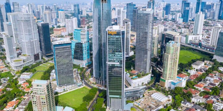 Fundo imobiliário planeja vender propriedade por R$ 35 milhões e prevê lucro; Ifix encerra semana com valorização