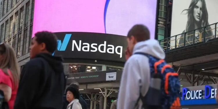 Investidores buscam ativos considerados mais seguros antes de início de tarifas de Trump