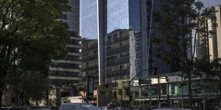 Região da Av. Faria Lima, em São Paulo: novos contratados estão em um período de garden leave antes de ingressar na Vinland. (Foto: Victor Moriyama/Bloomberg)