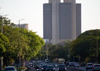 Sede do Banco Central, em Brasília: Os especialistas avaliam que o documento deve manter um tom de cautela. (Foto: Andressa Anholete/Bloomberg)