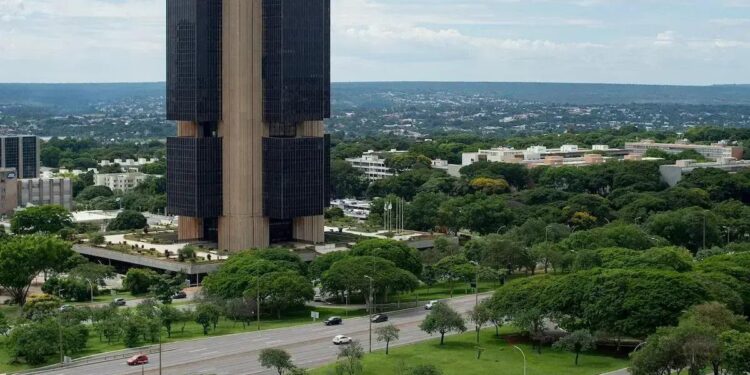 Todos os 26 economistas consultados pela Bloomberg projetavam aumento de 1 ponto percentual. (Foto: Andressa Anholete/Bloomberg)