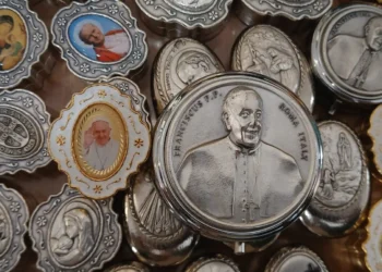 Para governar o Vaticano, ser Papa não basta — É preciso ser CEO