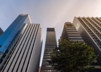 SNFF11 anuncia dividendos com retorno superior a 1% mensalmente; entenda mais