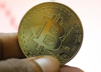 A SEC afirma que moedas ‘cobertas’ como USDT e USDC não são títulos, não sendo necessário registro para a emissão ou resgate dessas moedas