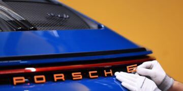 Porsche diminui estimativa de vendas e adverte para mais incertezas em relação à tarifação