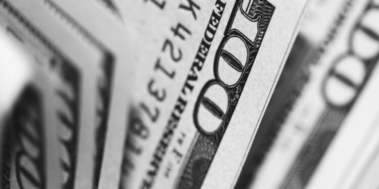 A guerra tarifária dos Estados Unidos prejudica a confiança no dólar