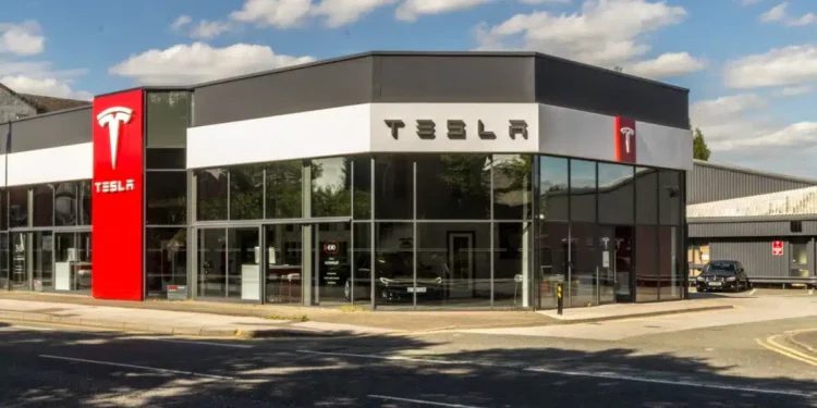 Tesla e Ford solicitam a Trump a isenção de tarifas através de um pedido conjunto