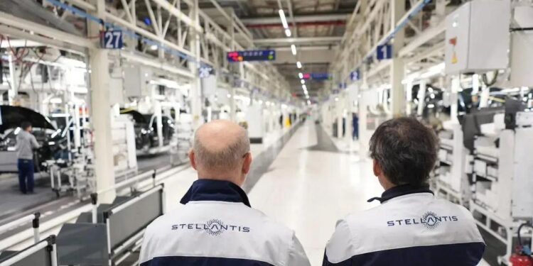 A Stellantis ainda não delineou um compromisso detalhado com seu fornecedor, segundo fontes falaram à Bloomberg News