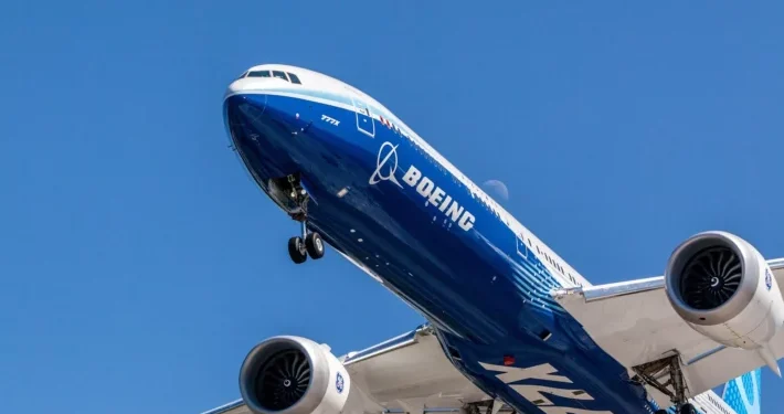 Boeing tem um prejuízo de US$ 37 milhões, valor inferior ao de 2024