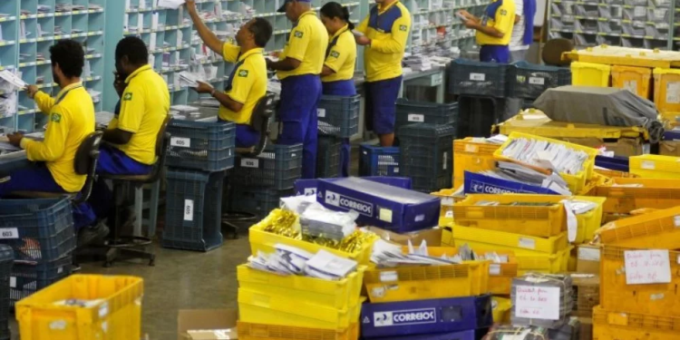 Correios inauguram marketplace, rivalizando com Shein e Shopee