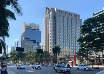Gestora relata preocupação por uma combinação de juros elevados, desaceleração econômica e um cenário eleitoral em aberto