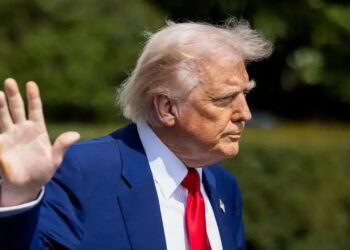 Guerra Tarifária: 3 Riscos Ocultos da Crise de Trump