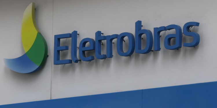 Eletrobras (ELET3) solicita aos acionistas que aprovem acordo com o governo e renovem o Conselho de Administração