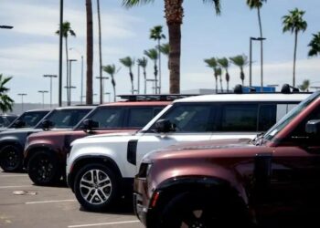 Jaguar Land Rover Interrompe Exportações para os EUA