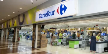 O Carrefour (CRFB3) deve confirmar sua saída da Bolsa na semana que vem