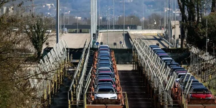 Maserati e Alfa Romeo: O Futuro em Avaliação