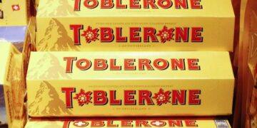 O aumento do custo provavelmente será repassado aos consumidores, o que prejudica potencialmente a demanda de chocolate dos EUA e torna as exportações de chocolate do país menos competitivas