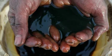 Os preços do petróleo estão em sua menor queda em quatro anos