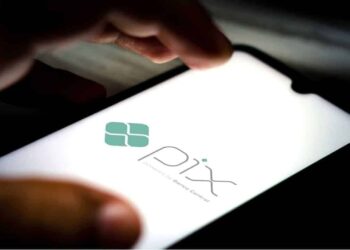 Pix está disponível em dez países, auxiliando turistas a poupar com impostos em compras internacionais