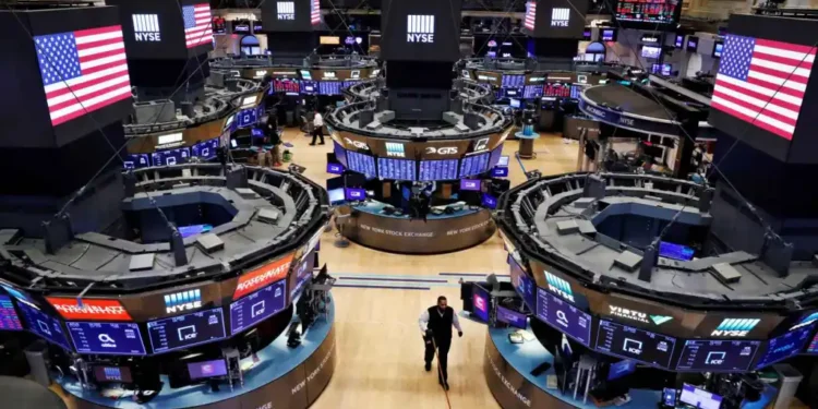 Após Trump anunciar uma pausa de 90 dias nas tarifas, Wall Street dispara
