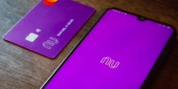 Nubank introduz o NuScore, fornecendo orientações para expandir o limite do cartão de crédito
